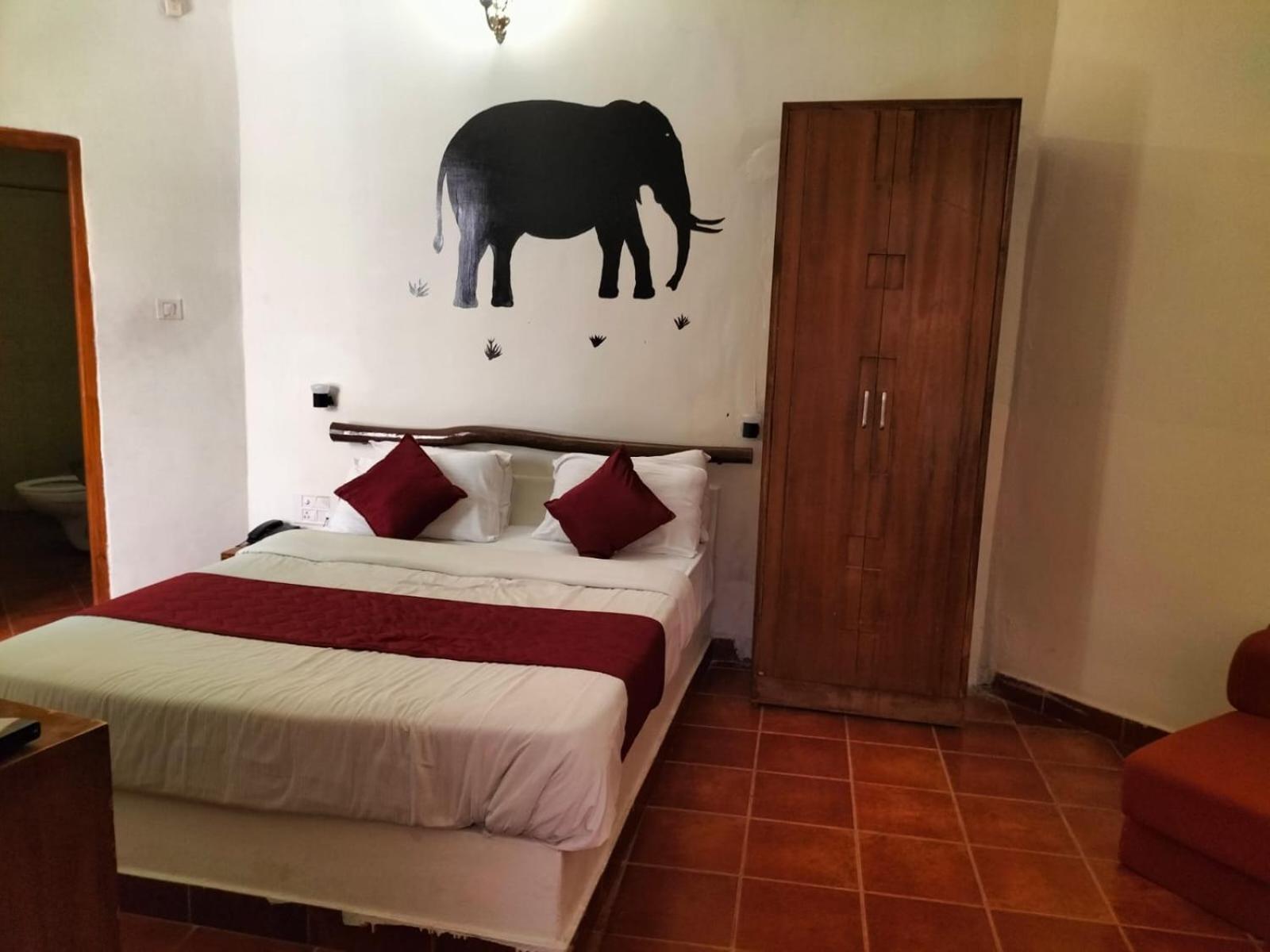 The Country Club Wildlife Resorts Bandipur Exterior photo